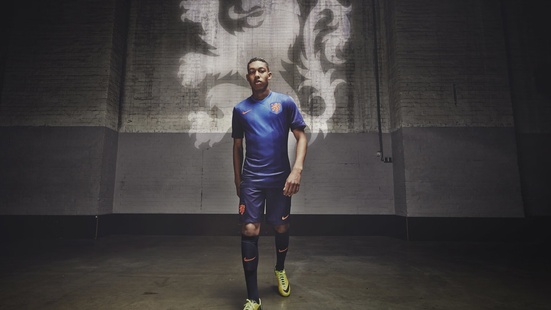 英超转会风云:利雅得新月盯上锋线强援,德布劳内或成交易筹码-开云手机版